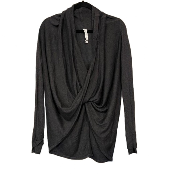 EUC Lululemon Iconic Draped Twist Front Charcoal Gray Sweater Size 6 - Picture 1 of 5